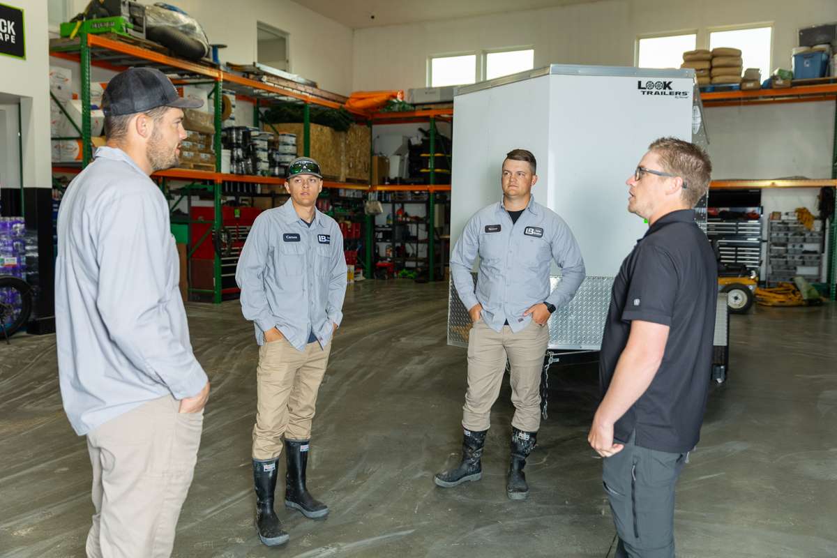 Team Crew Meeting Warehouse Shop 3